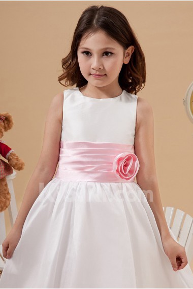 Taffeta Scoop Neckline Tea-Length Ball Gown Dress with Manual Flower