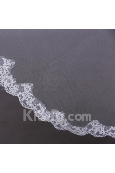 One Tier Bridal Veil With Lace Edge