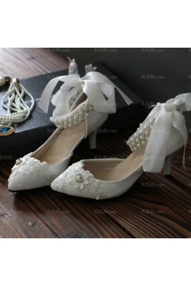 Perfect Lace Bridal Wedding Shoes with Pearl and Ribbons